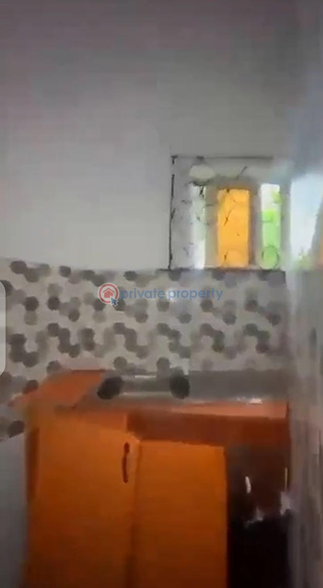 1 bedroom Self Contain For Rent Abule Oja Yaba Lagos - 3