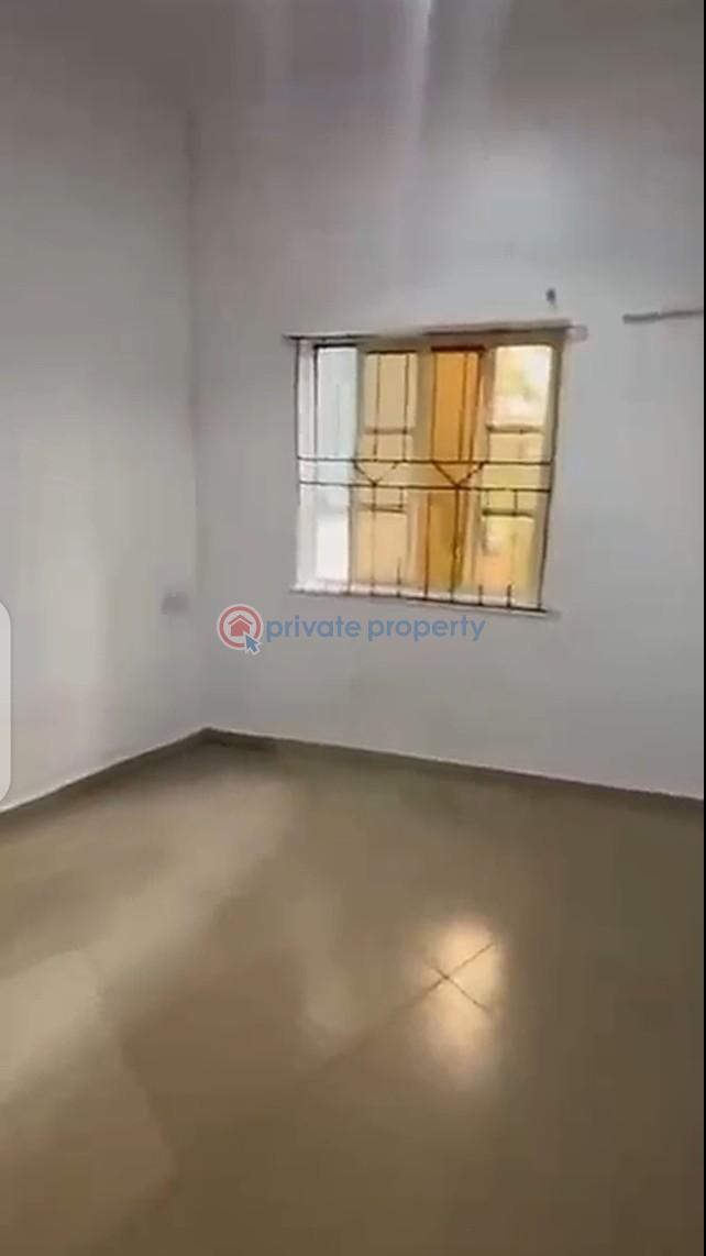 1 bedroom Self Contain For Rent Abule Oja Yaba Lagos - 1
