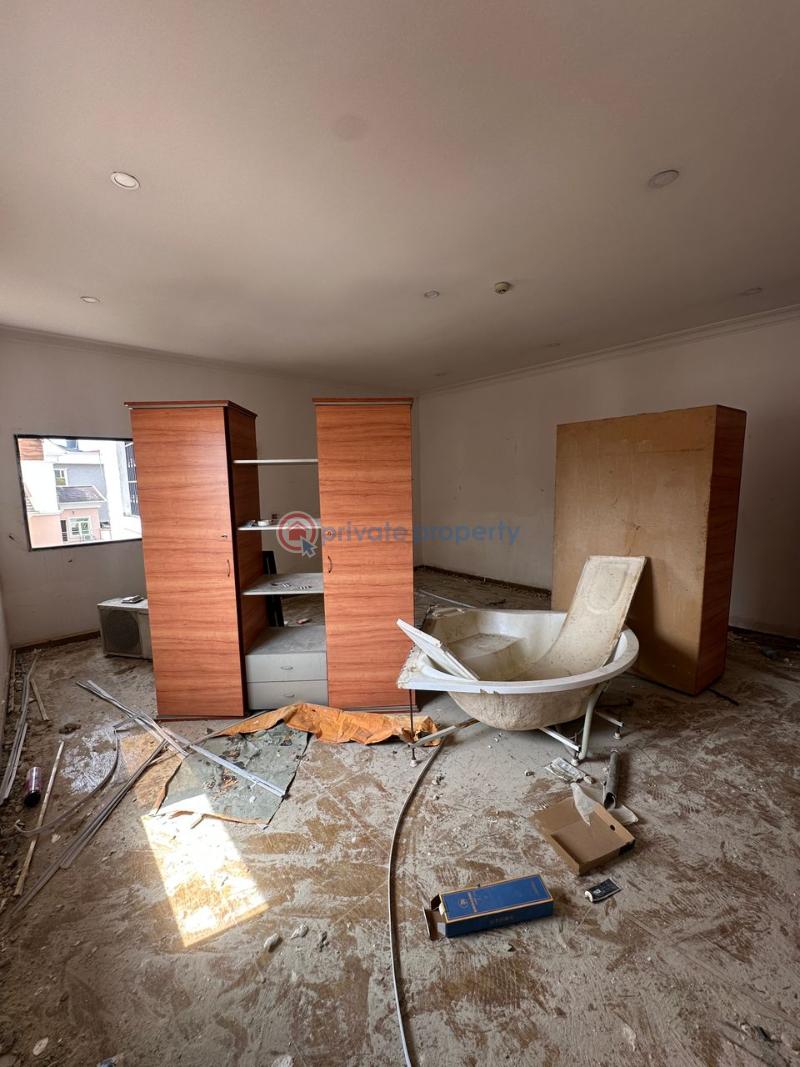 3 bedroom Shared Apartment For Rent Parkview Estate Ikoyi Lagos - 12