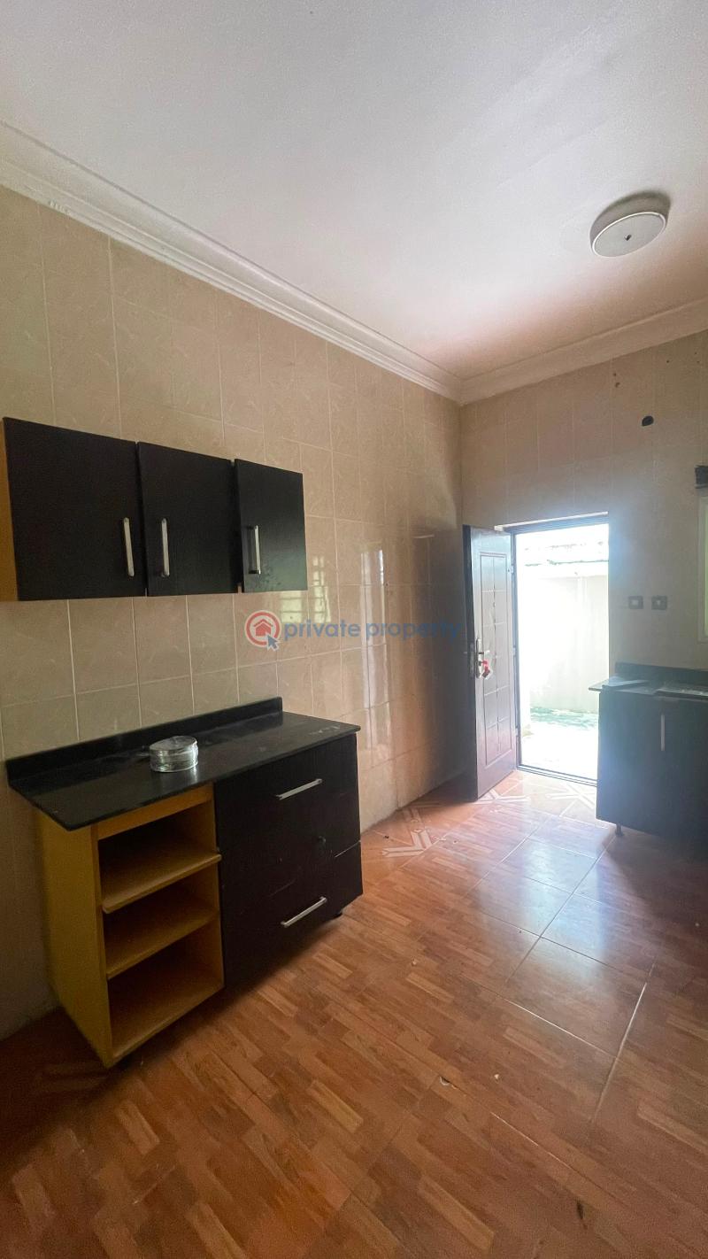 4 bedroom Semi detached Duplex For Rent Off Pinnacle Filling Station Lekki Right Lekki Phase 1 Lagos - 14