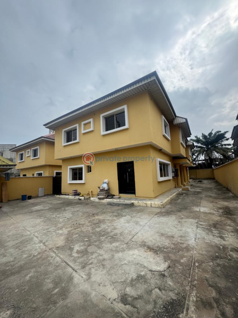 2 bedroom Block Of Flats For Rent Igbo Efon Lekki Lagos - 0