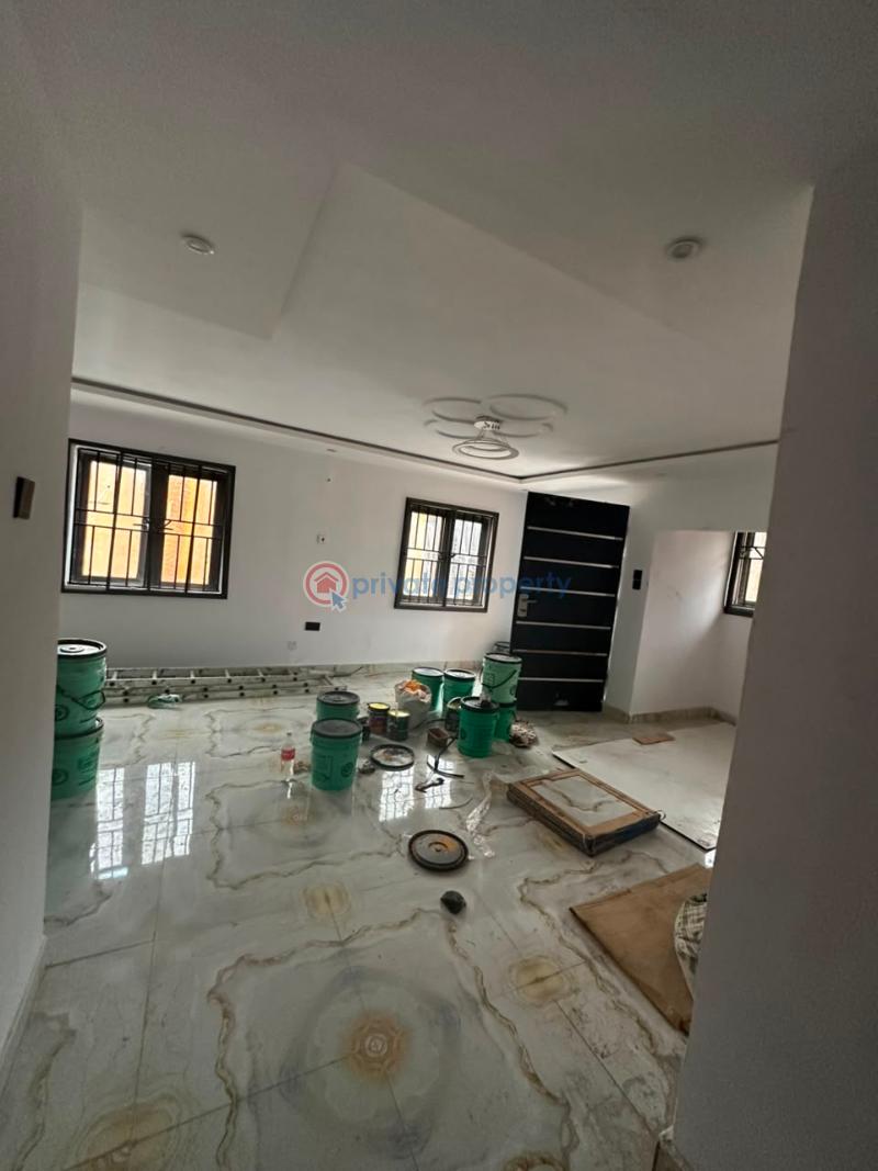 3 bedroom Block Of Flats For Rent Olagbemi Estate, Off Mobil, Iyaganku Iyanganku Ibadan Oyo - 0