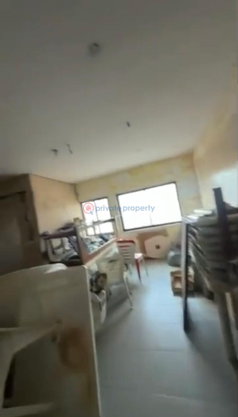 1 bedroom Mini Flat For Rent Onipan Yaba Lagos - 0