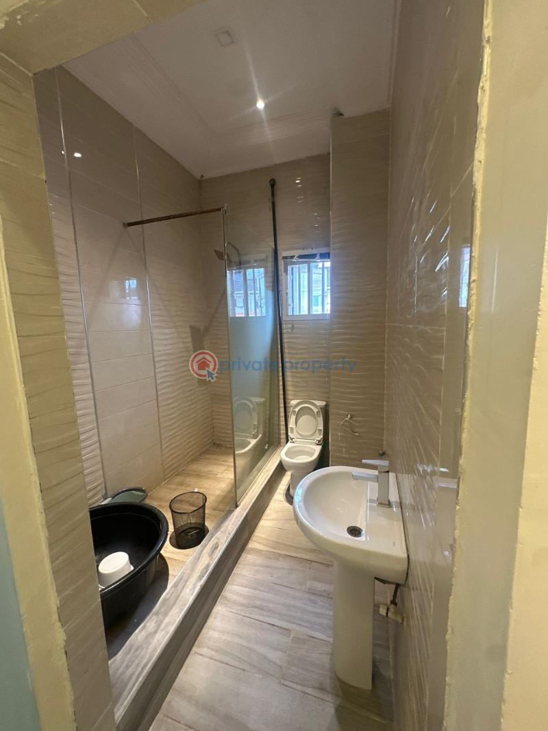 3 bedroom Shared Apartment For Rent Ikoyi Lagos - 0