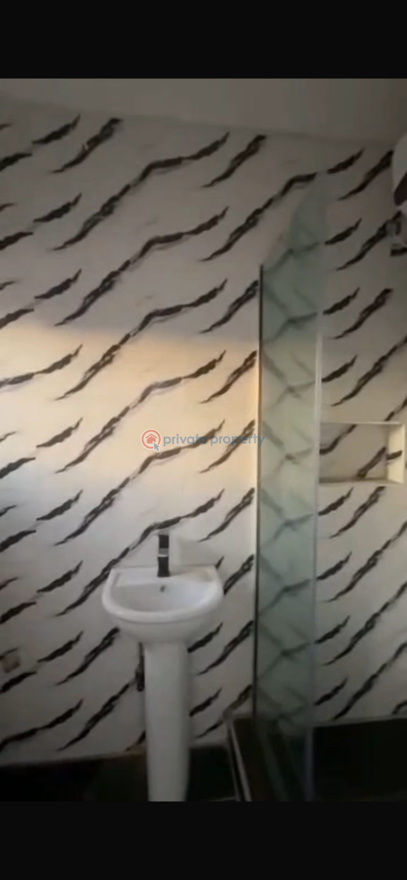 2 bedroom Block Of Flats For Sale Yaba Gra Yaba Lagos - 7