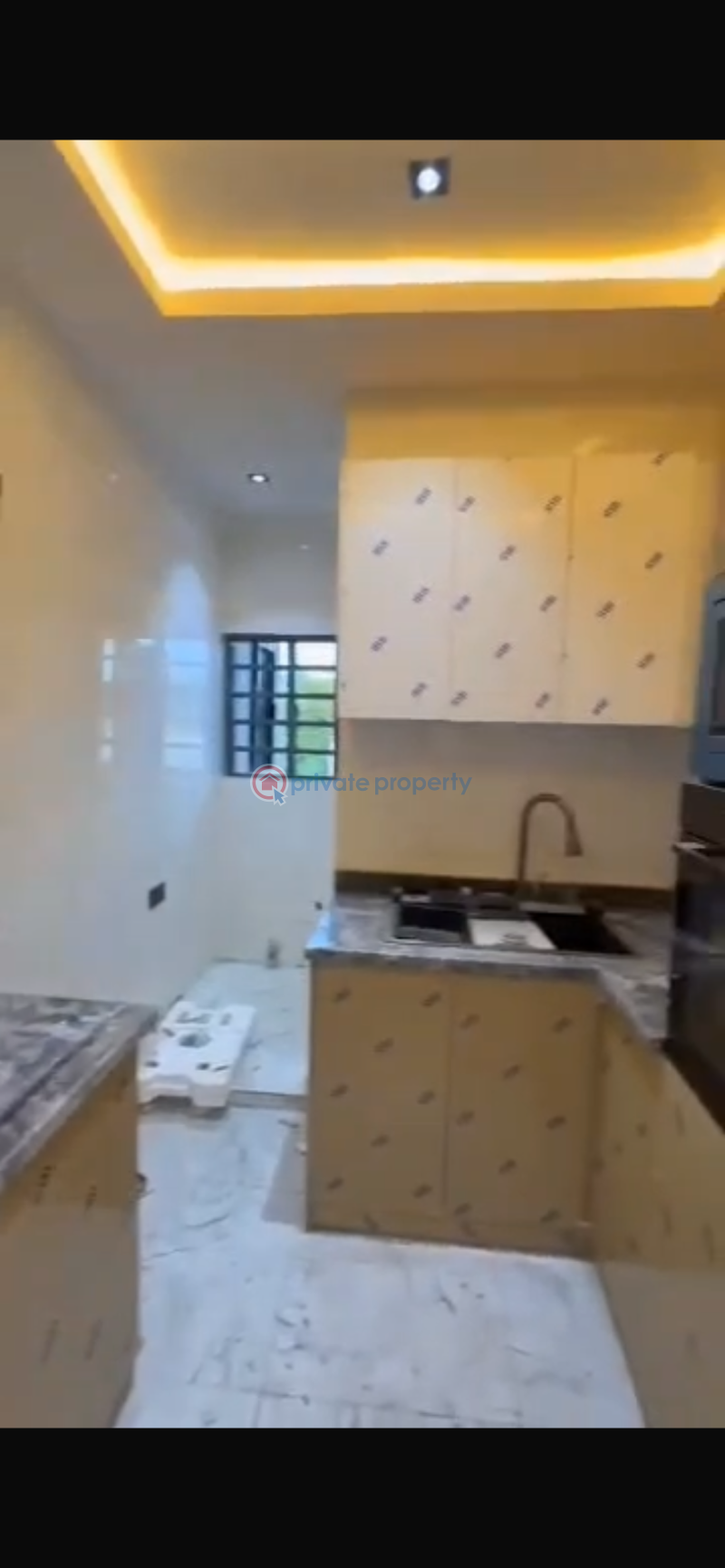2 bedroom Block Of Flats For Sale Yaba Gra Yaba Lagos - 1