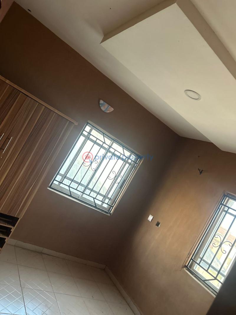 2 bedroom Block Of Flats For Rent Abobo Kuola Akala Express Ibadan Oyo - 3