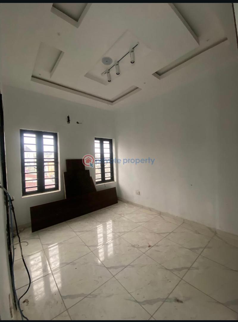 2 bedroom Block Of Flats For Sale Ologolo Lekki Lagos Jakande Lekki Lagos - 19