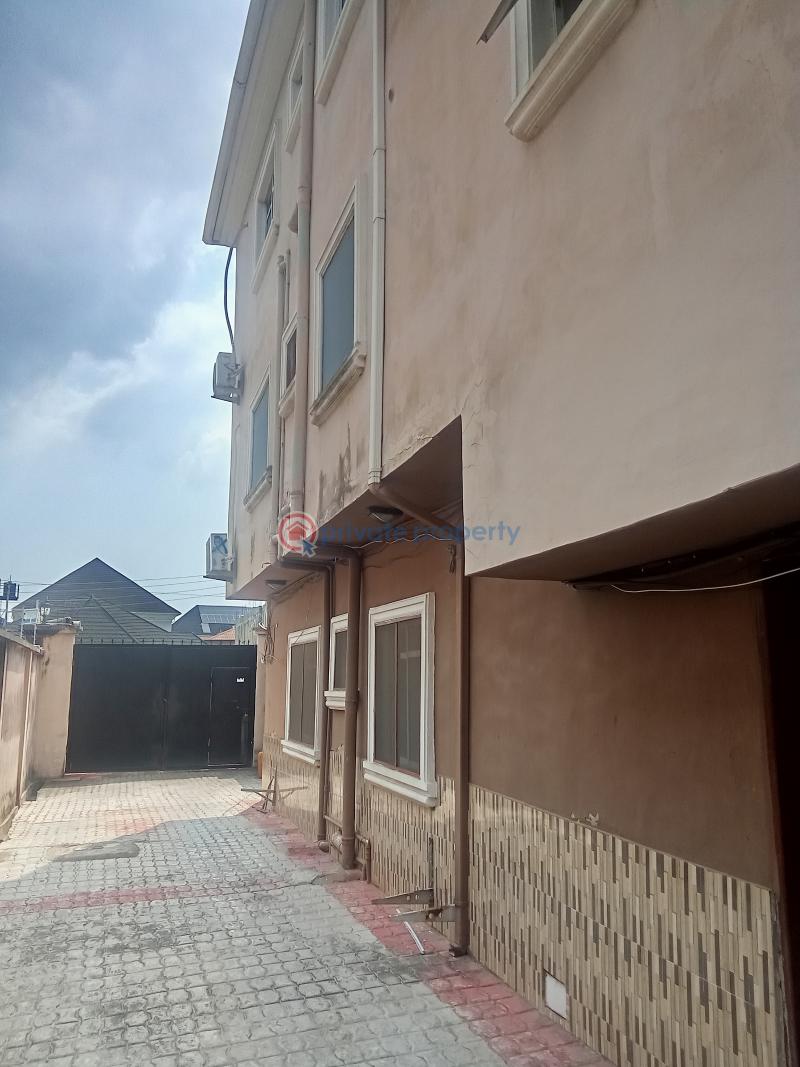 2 bedroom Block Of Flats For Rent Ago Palace Isolo Lagos - 1