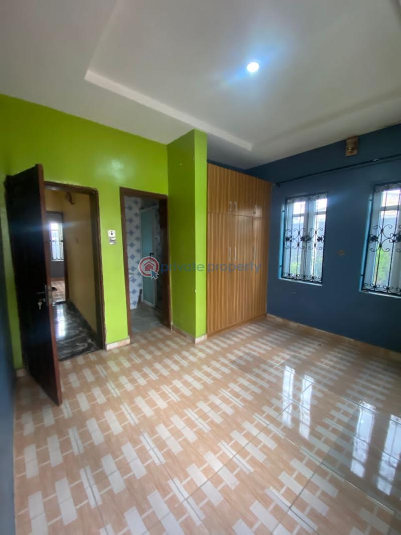 Nice 2 bedroom flat available at idioya off oleyo road off akala express with all modern facilities - 3 2 bedroom Block Of Flats For Rent Idi Oya, Akala Express Akala Express Ibadan Oyo - 3