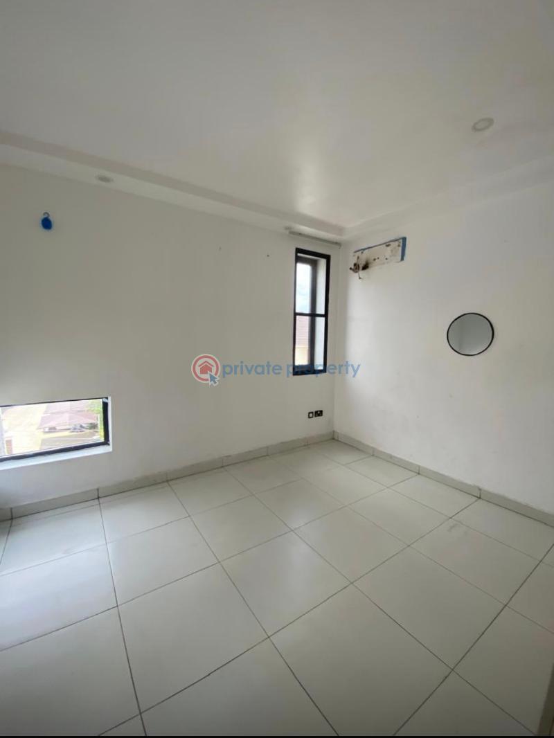 2 bedroom Block Of Flats For Sale Off Freedom Way Lekki Phase 1 Lagos - 4
