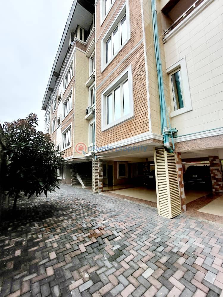 2 bedroom Flat & Apartment For Sale Osapa Lekki Lagos - 8