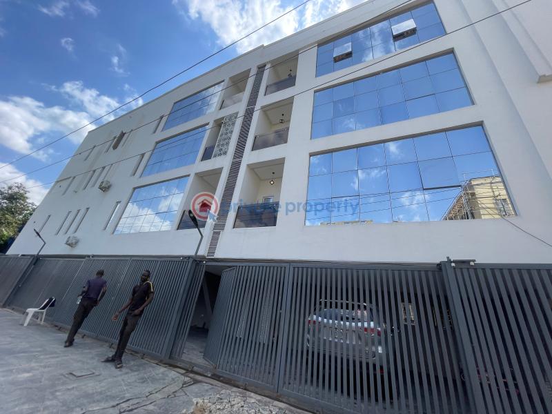 3 bedroom Block Of Flats For Sale Shonibare Estate Maryland Lagos - 0