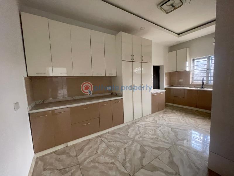 3 bedroom Block Of Flats For Sale Shonibare Estate Maryland Lagos - 12