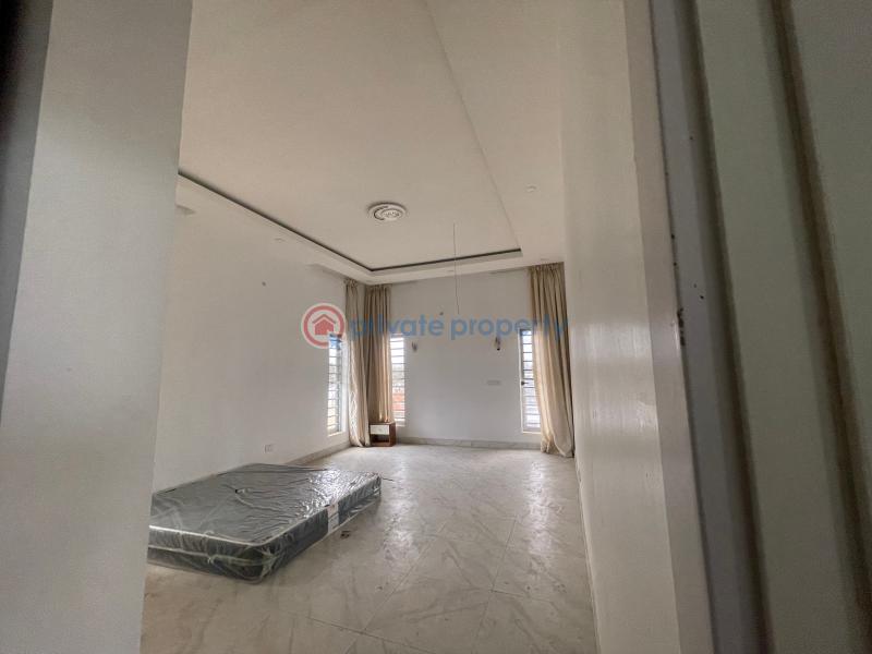 3 bedroom Block Of Flats For Sale Shonibare Estate Maryland Lagos - 6