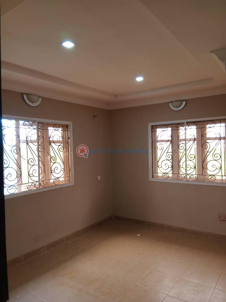 Nice 3 bedroom flat available at 2nd avians junction off oleyo road off akala express with pop all through - 9 3 bedroom Block Of Flats For Rent 2nd Avians, Akala Express Akala Express Ibadan Oyo - 9