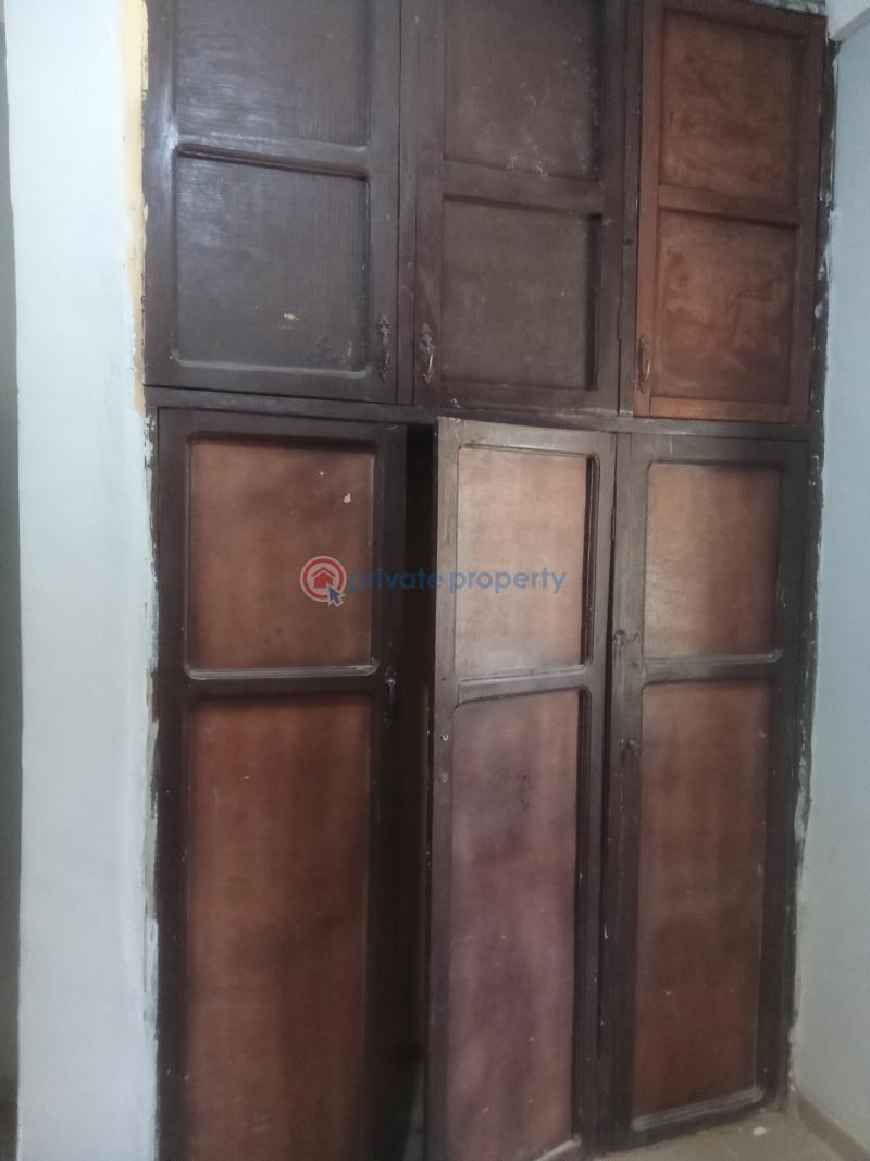 Nice 3 bedroom upstairs - 10 3 bedroom Block Of Flats For Rent Ago Palace Isolo Lagos - 10