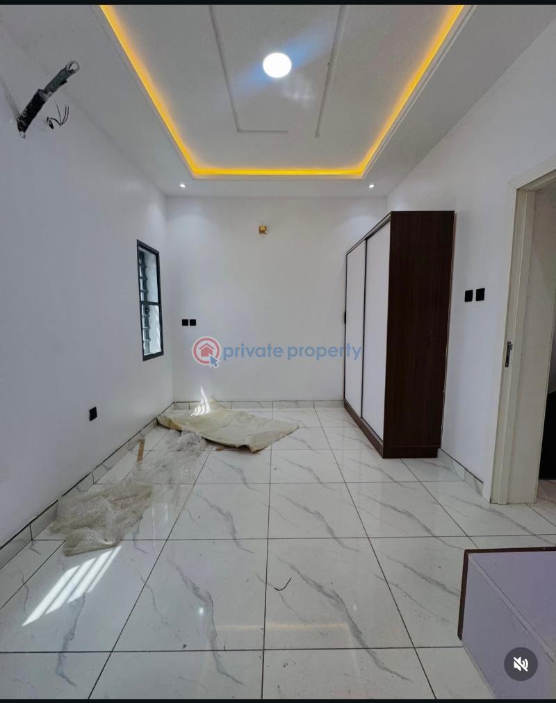4 bedroom Semi detached Duplex For Sale Surulere Lagos Aguda Surulere Lagos - 9