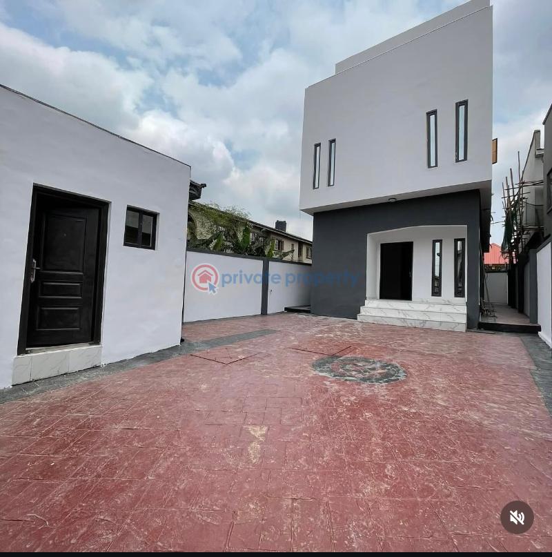 4 bedroom Detached Duplex For Sale Gra Phase 1 Ogudu GRA Lagos - 1