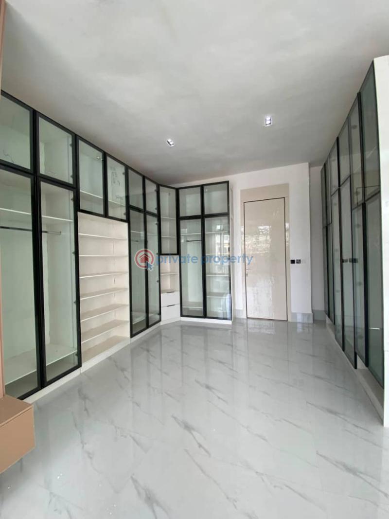 5 bedroom Detached Duplex For Sale Chevron Drive Lekki Lagos - 16