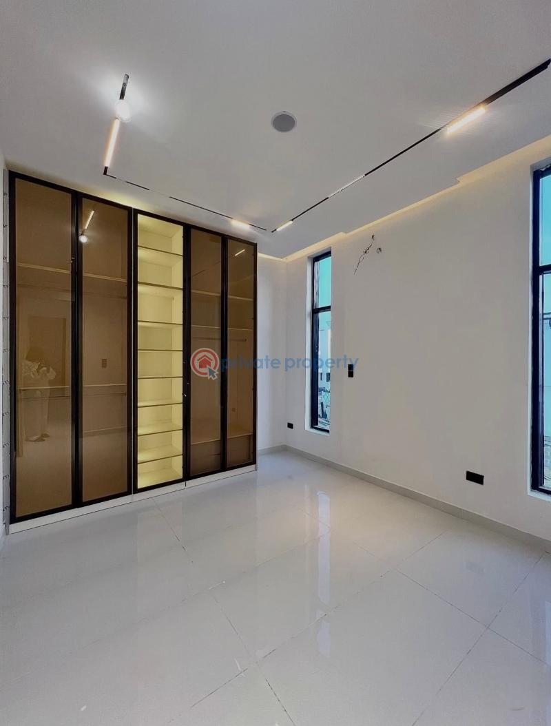 5 bedroom Detached Duplex For Sale Chevron Drive Lekki Lagos - 18