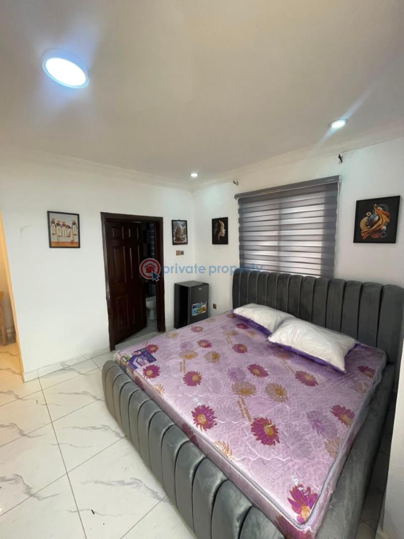 1 bedroom Block Of Flats For Rent Lekki Phase 2 Lagos - 3