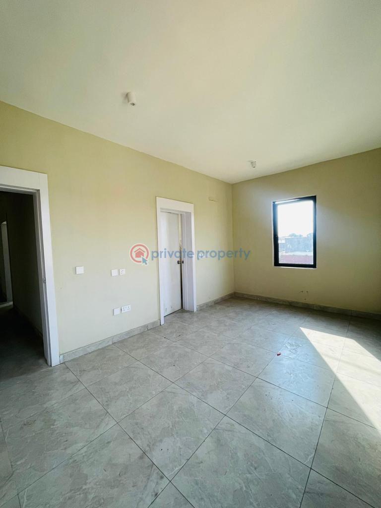 3 bedroom Block Of Flats For Sale Ogunlana Surulere Lagos - 1