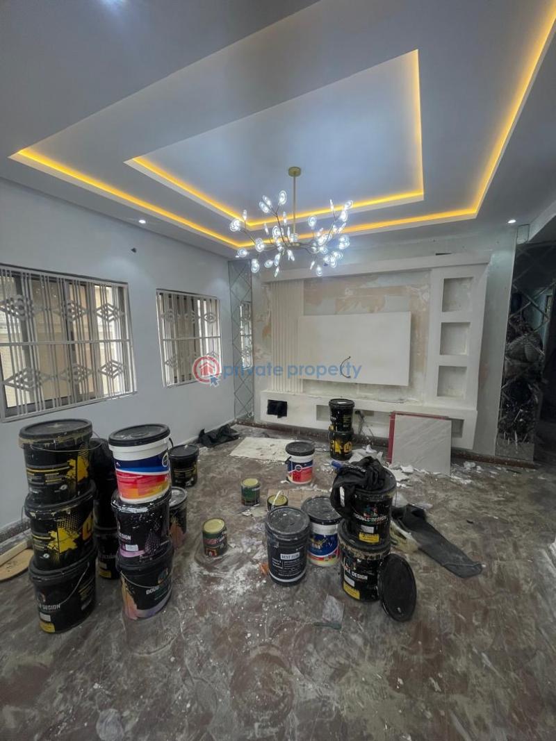 Semi detached Duplex For Rent Lekki Phase 1 Lagos - 1