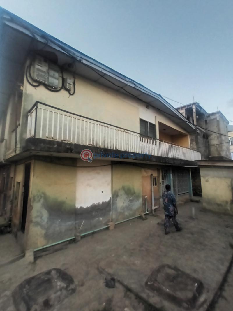 Nice building on a full plot of land - 1 House For Sale Ago Palace Isolo Lagos - 1
