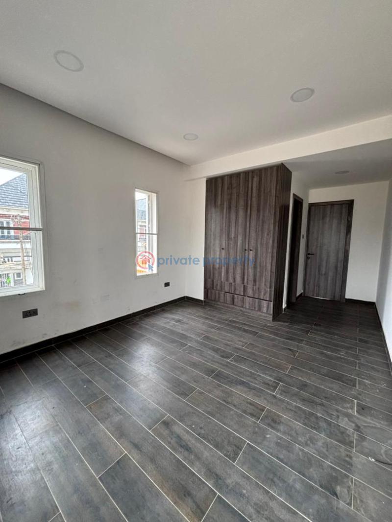 Nice fantastic 3bedroom flat apartment in good area - 11 3 bedroom Block Of Flats For Sale Osapa London Lekki Lagos - 11