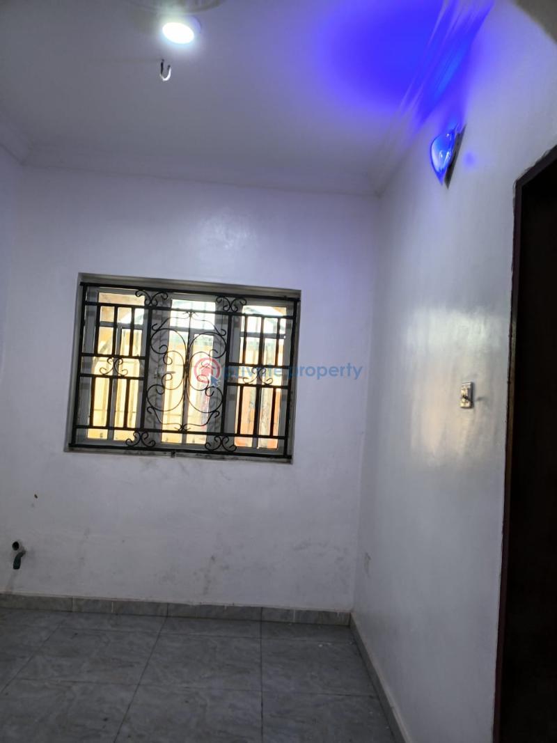 3 bedroom Block Of Flats For Rent Mongana Off Liberty Road Akala Express Ibadan Oyo - 9