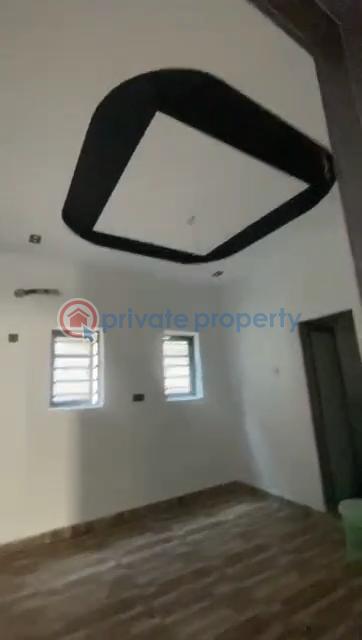 Nice newly built of three(3) bedrooms flat - 6 3 bedroom Block Of Flats For Rent Fadeyi Waec Yaba Jibowu Yaba Lagos - 6