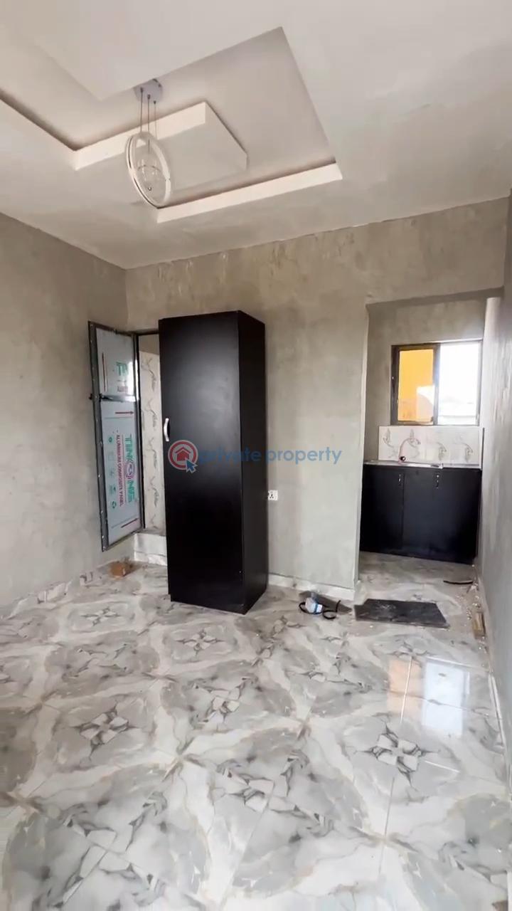1 bedroom Self Contain For Rent Off Pedro Road Palmgroove Shomolu Lagos - 1