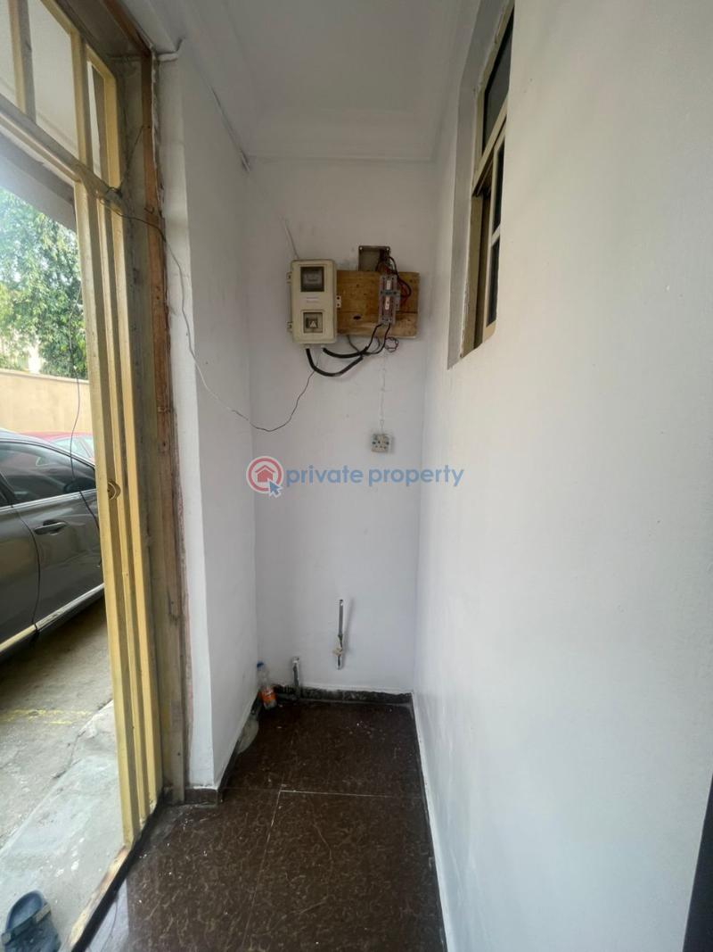 1 bedroom Mini Flat For Rent Opposite Shoprite Jakande Lekki Lagos - 6