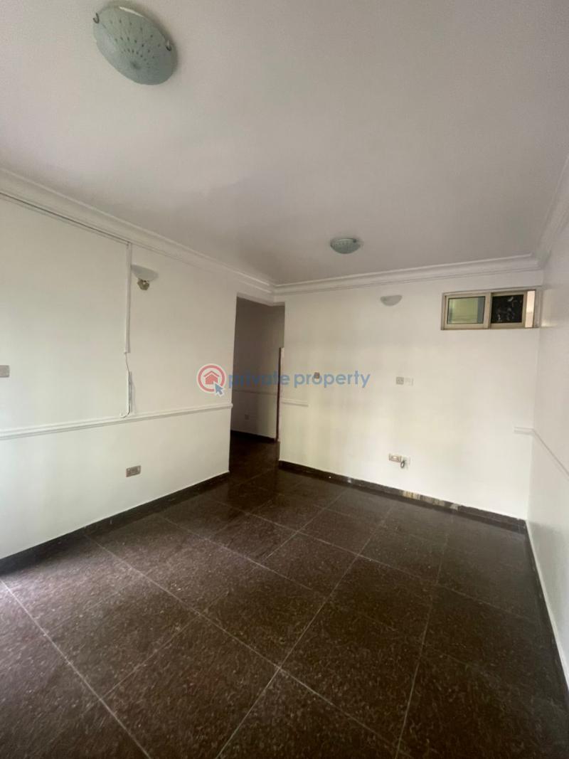 1 bedroom Mini Flat For Rent Opposite Shoprite Jakande Lekki Lagos - 4