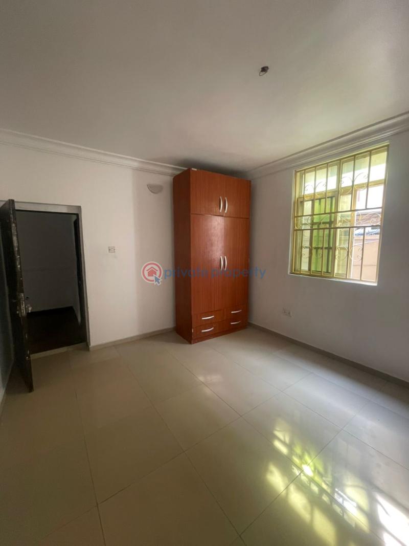 1 bedroom Mini Flat For Rent Opposite Shoprite Jakande Lekki Lagos - 8