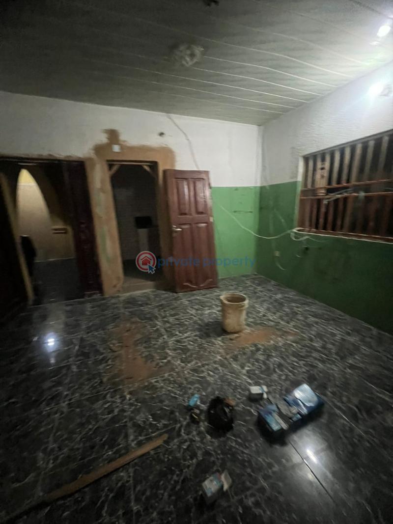 1 bedroom Mini Flat For Sale Ojodu Lagos - 8