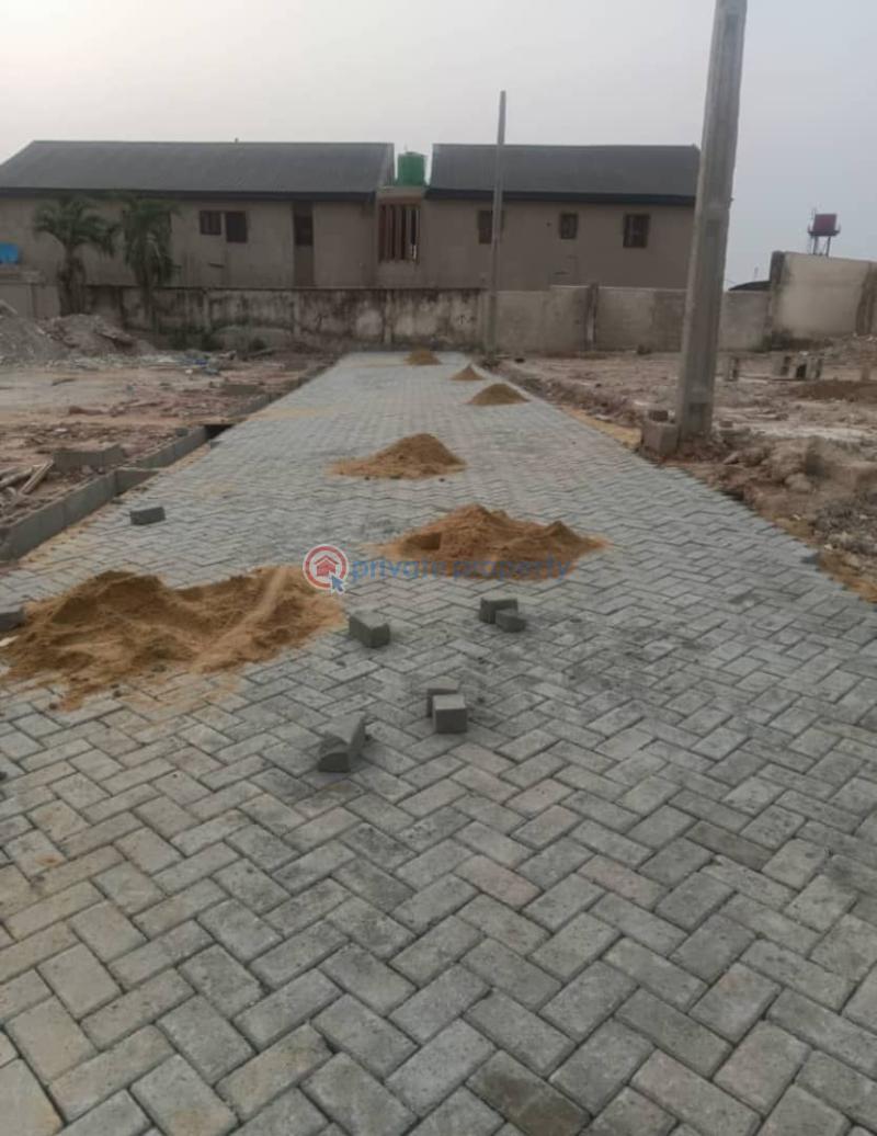 Nice quarter plot of land in mini estate - 3 Residential Land For Sale Meiran Close To Express Alagbado Abule Egba Lagos - 3