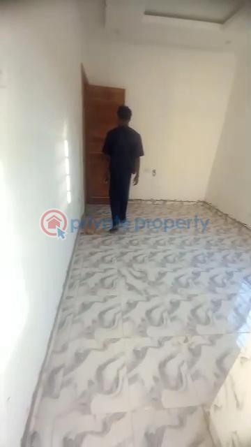 1 bedroom Self Contain For Rent Akoka Yaba Lagos - 8
