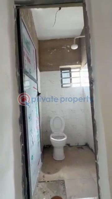 1 bedroom Self Contain For Rent Off Bajulaiye Road Shomolu Onipanu Shomolu Lagos - 2