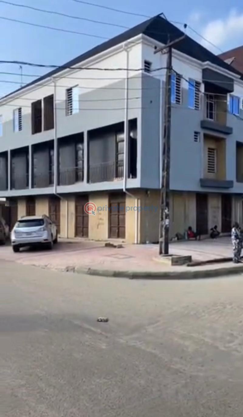 Shop For Rent Ebute Metta Yaba Lagos - 0