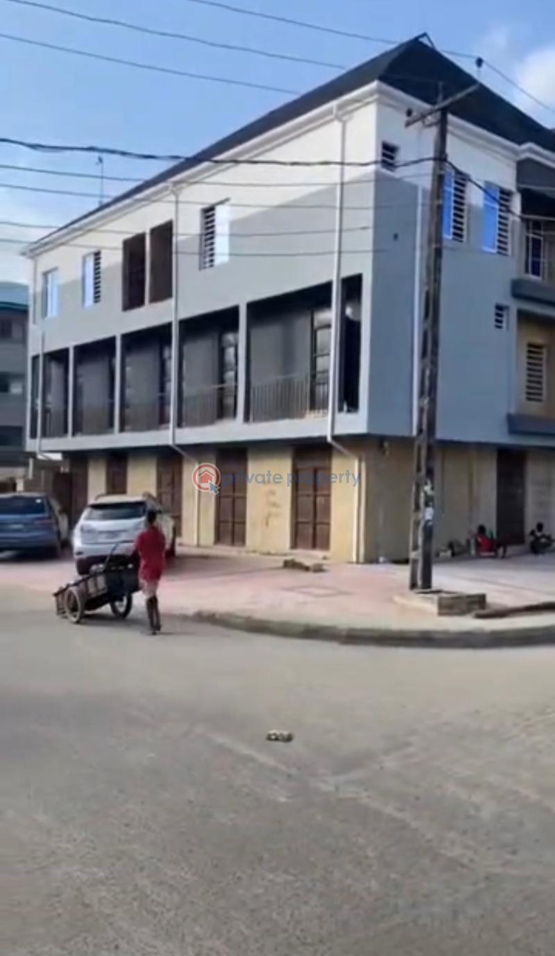 Shop For Rent Ebute Metta Yaba Lagos - 2