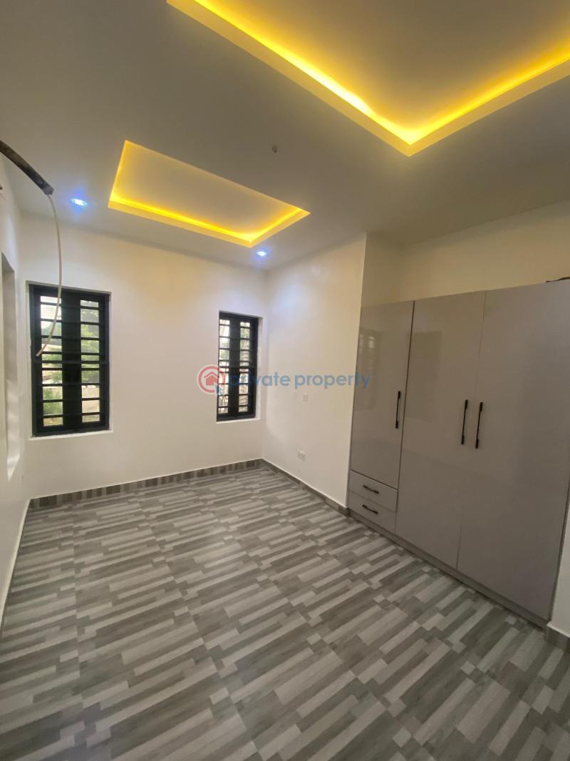 2 bedroom Block Of Flats For Sale Lekki Phase 1 Lekki Lagos State Lekki Phase 1 Lagos - 5