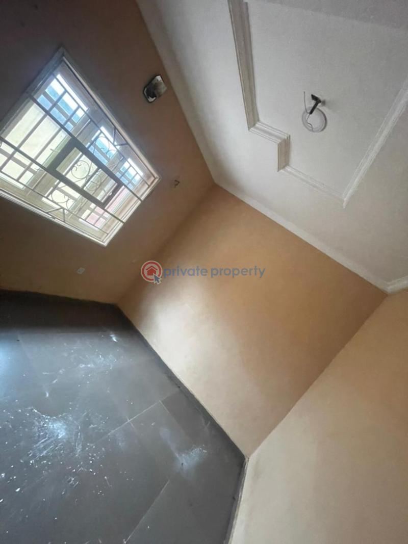 Nicely 2 bedroom flat at powerline kute off wofun iwo road also link through akala akobo. - 3 2 bedroom Block Of Flats For Rent Kute Off Wofun Ibadan Oyo - 3