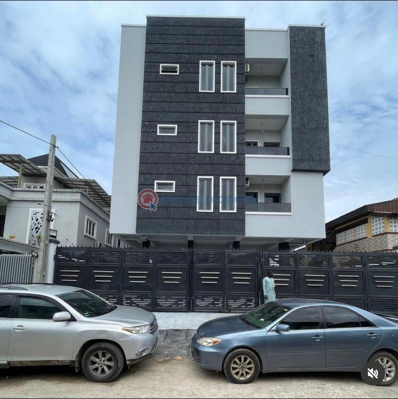 3 bedroom Block Of Flats For Sale Jibowu Yaba Lagos - 1