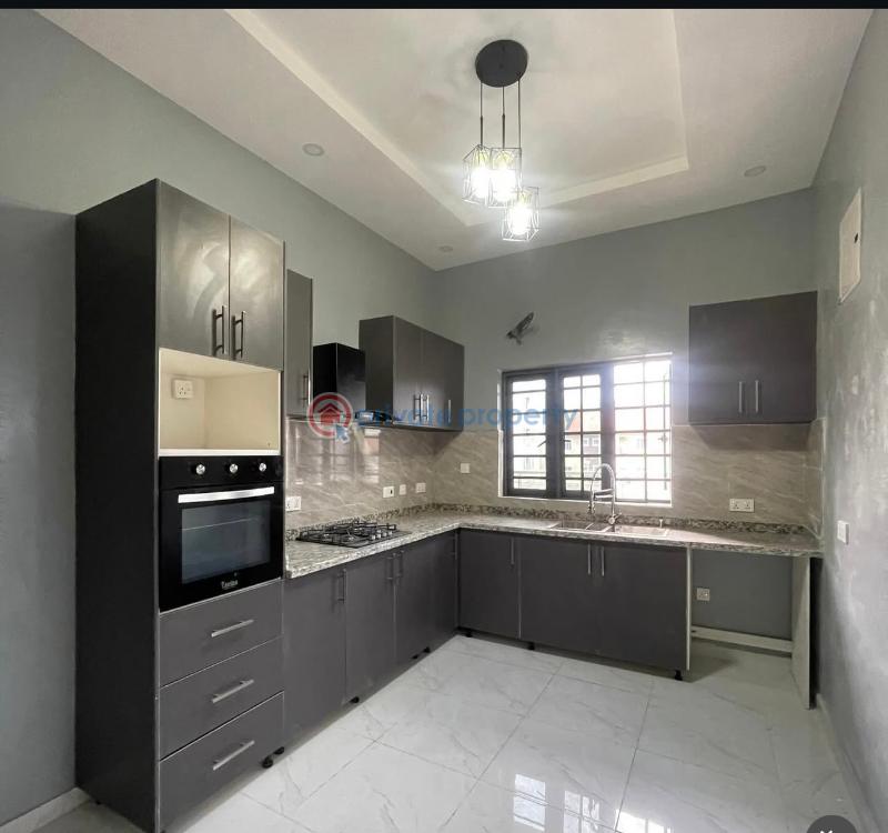 3 bedroom Block Of Flats For Sale Jibowu Yaba Lagos - 4