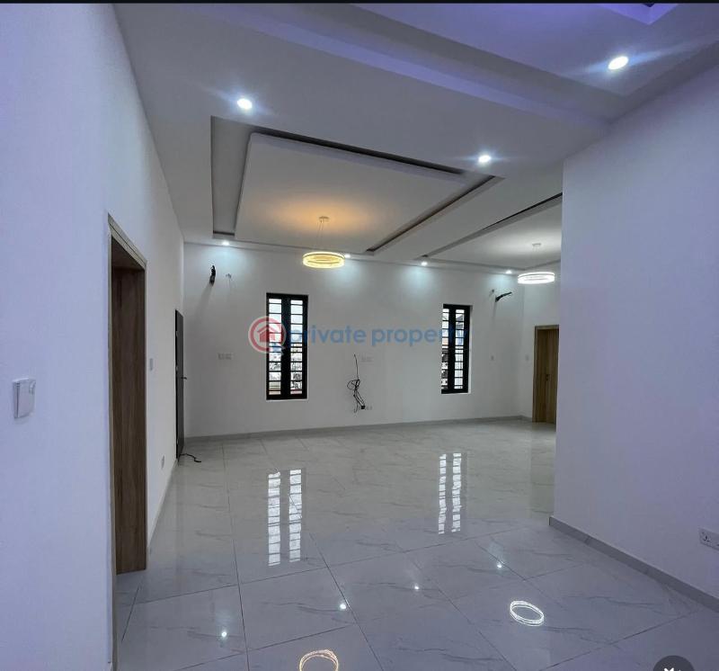 3 bedroom Block Of Flats For Sale Jibowu Yaba Lagos - 10