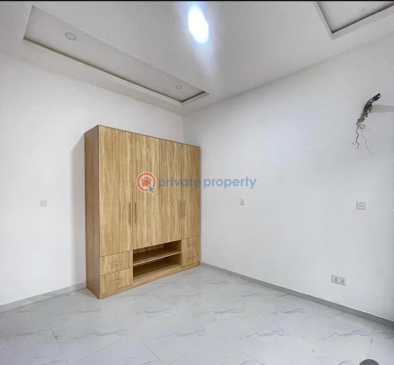 3 bedroom Block Of Flats For Sale Jibowu Yaba Lagos - 6