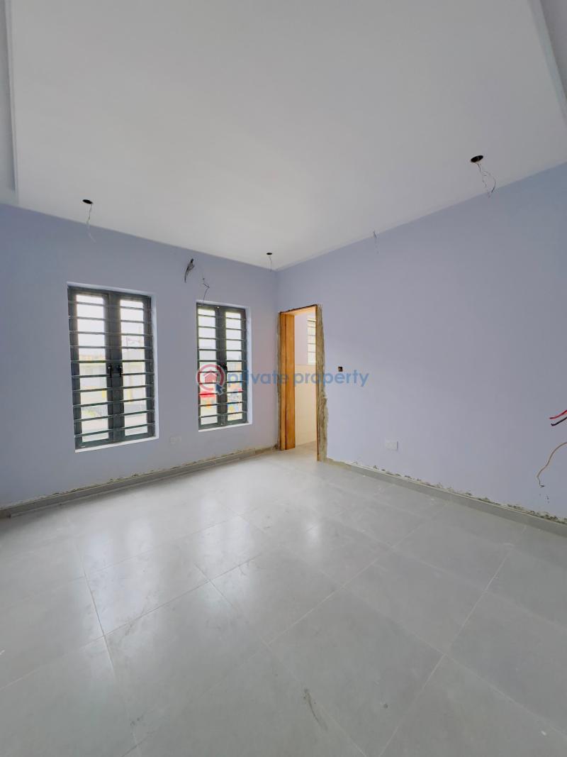 3 bedroom Block Of Flats For Sale Nicely Built 2 & 3 Bedroom Apartment With Bq Mende Maryland Lagos - 6