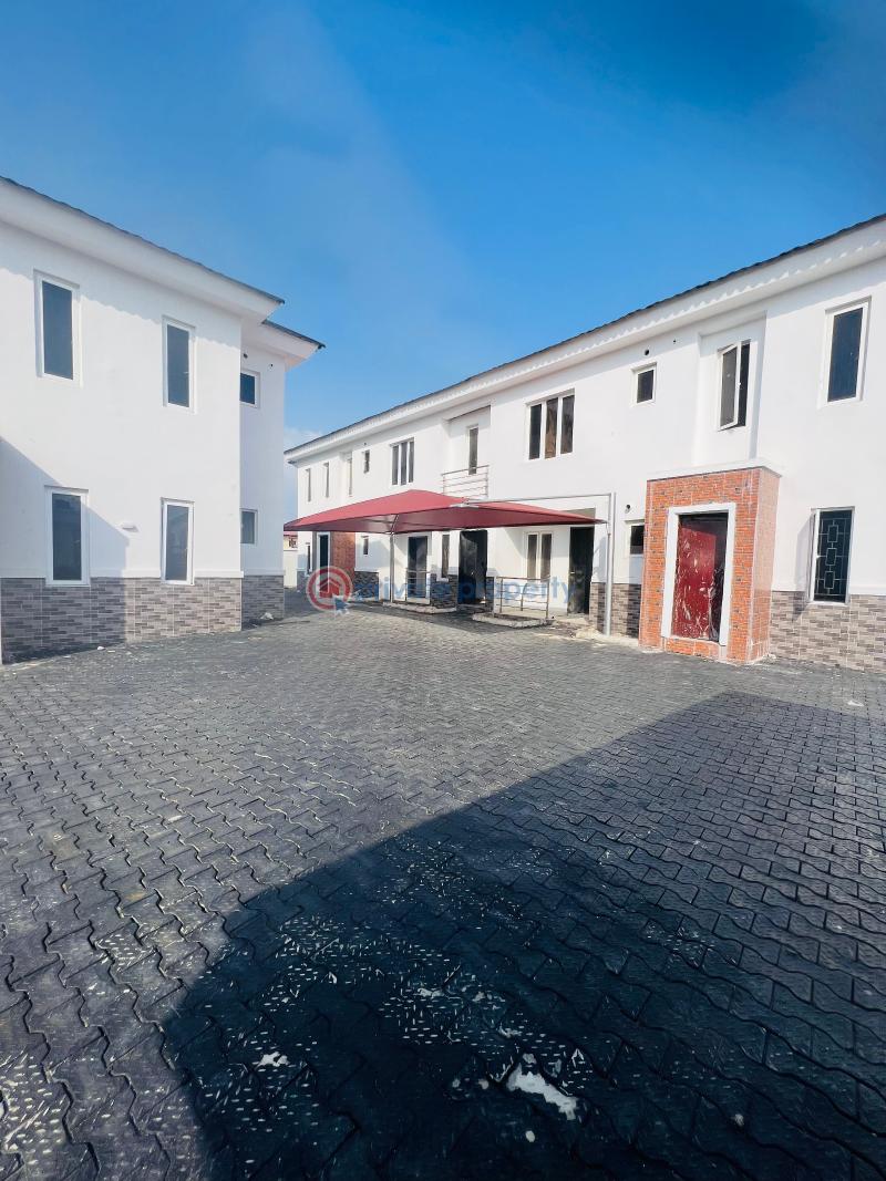 2 bedroom Block Of Flats For Sale Ologolo Lekki Lagos - 1